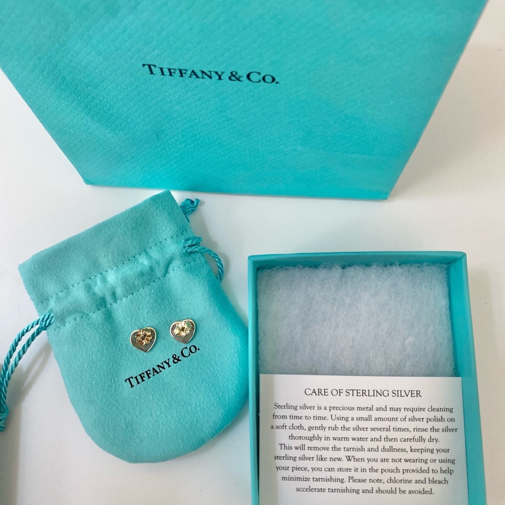 Tiffany’s Heart Tag Stud Earrings in Silver, Mini